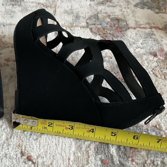 Marco Republic Black Wedge Heels - Picture 5 of 13